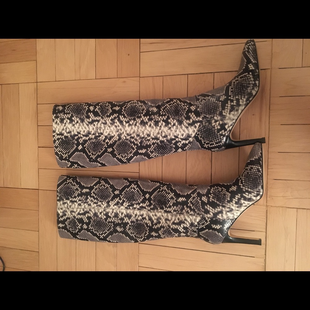 NWT Marc Fisher Boots